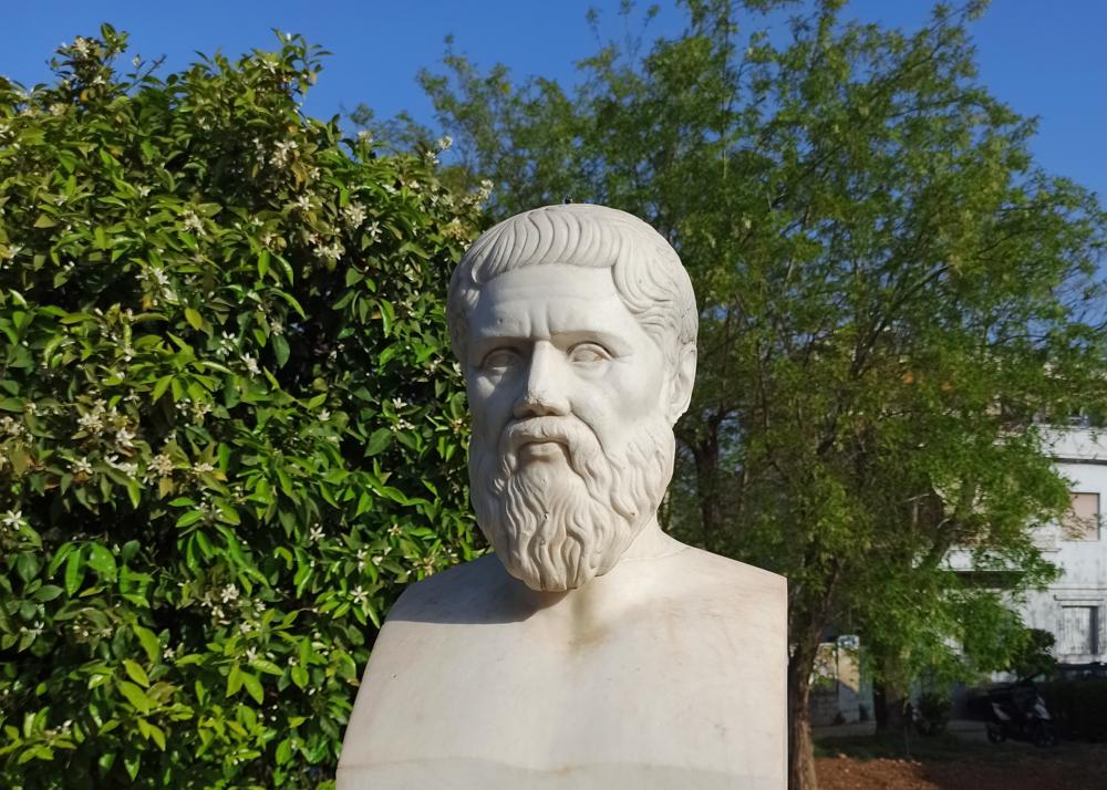 Great Dialogues of Plato Book Review: Plato's Philosophy