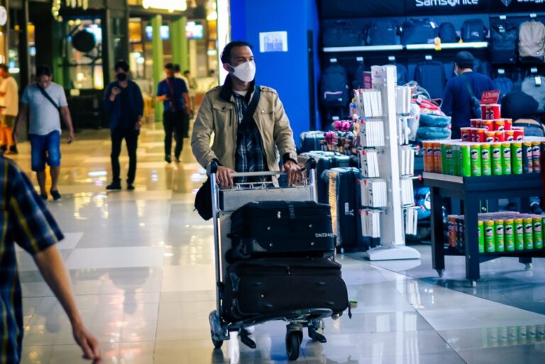 Why Filipinos Leave the Philippines